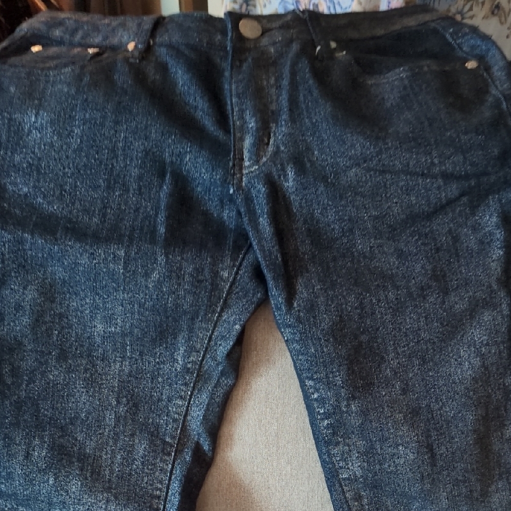 Hybrid & Company Indigo Denim Jeans